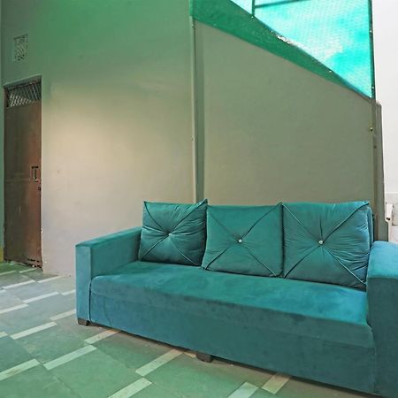 Oyo Kashish Palace New Delhi Bagian luar foto