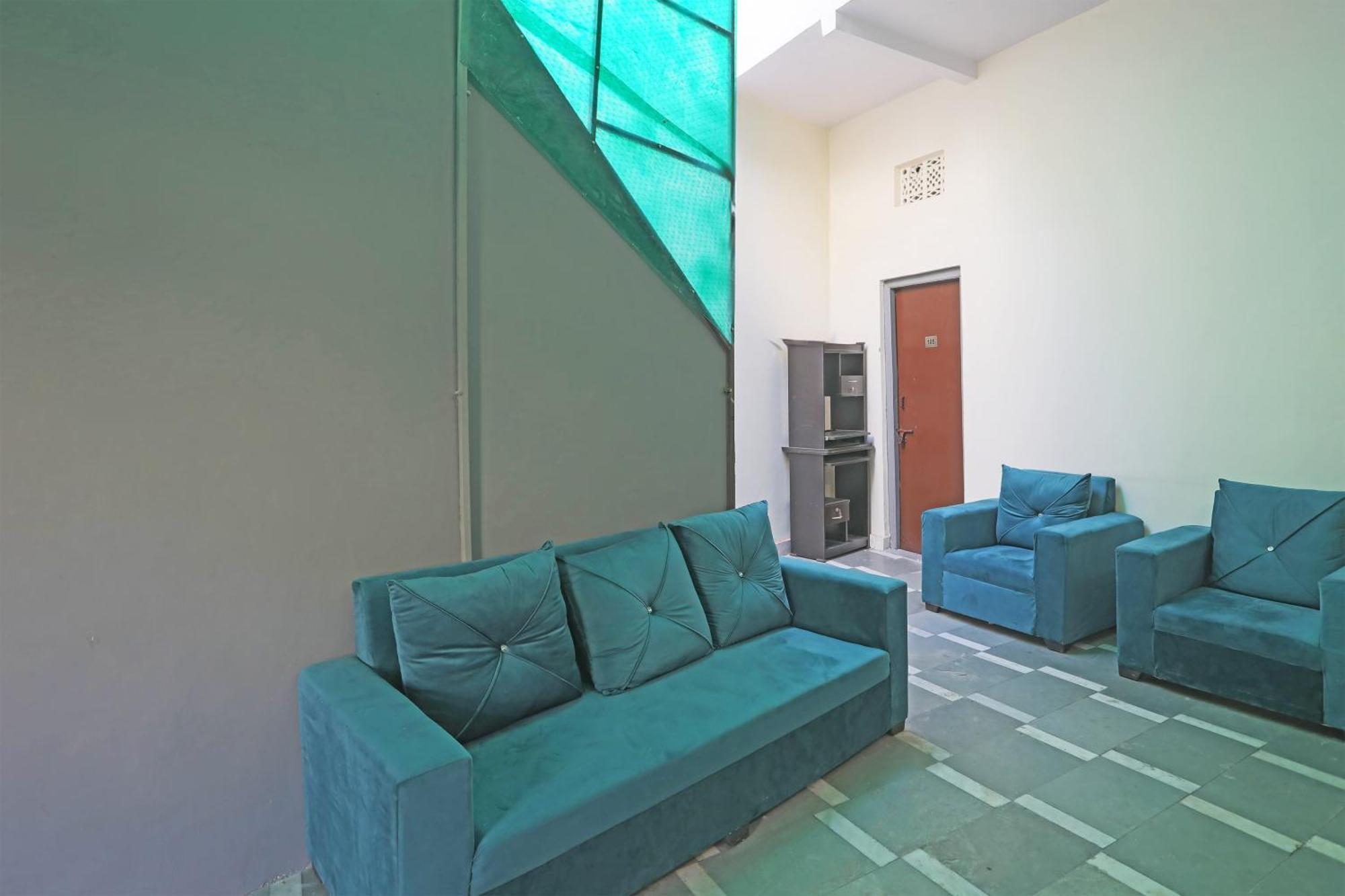 Oyo Kashish Palace New Delhi Bagian luar foto