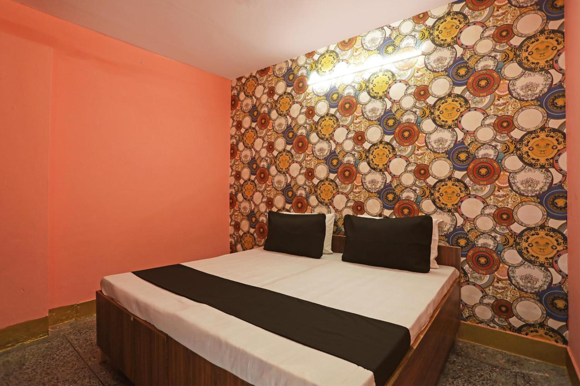Oyo Kashish Palace New Delhi Bagian luar foto