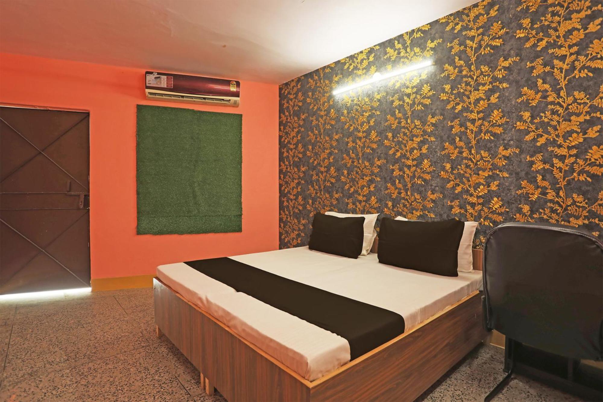 Oyo Kashish Palace New Delhi Bagian luar foto